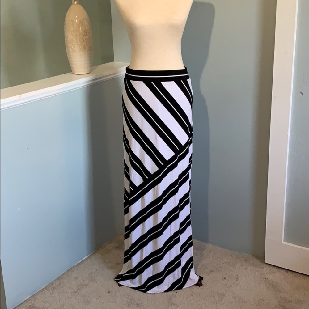 White House Black Market Maxi Skirt